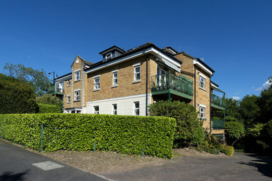 Holywell Lodge, Enfield, EN2