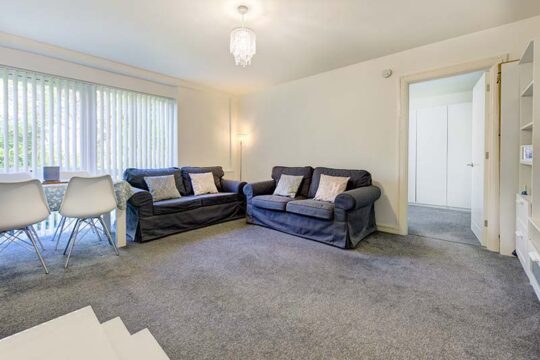 Avalon Close, Enfield, EN2